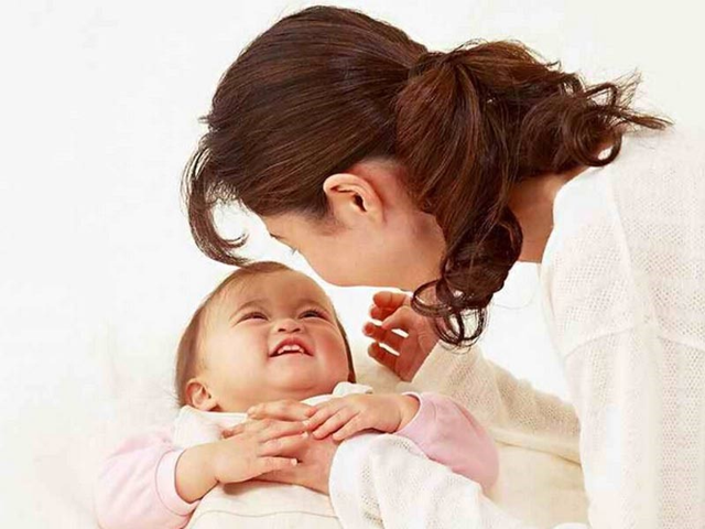 母婴护理师是专门护理产妇与新生儿的一种新兴职业